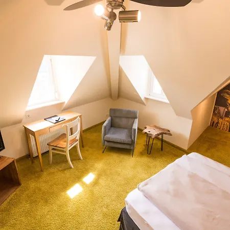 Deutschherrenhof Guest house