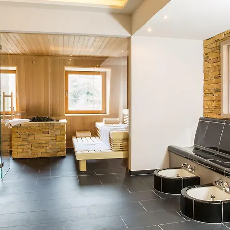 Deutschherrenhof Гостевой дом 3*