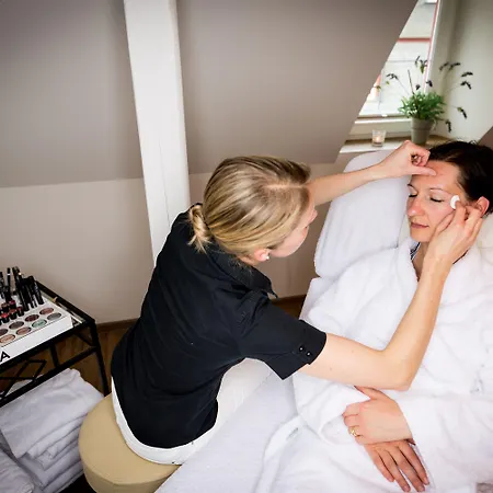 Deutschherrenhof Guest house 3*