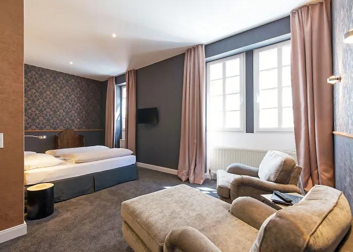 Deutschherrenhof בית הארחה 3*